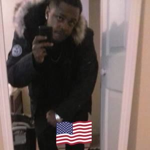 Meet your Posher, Avery